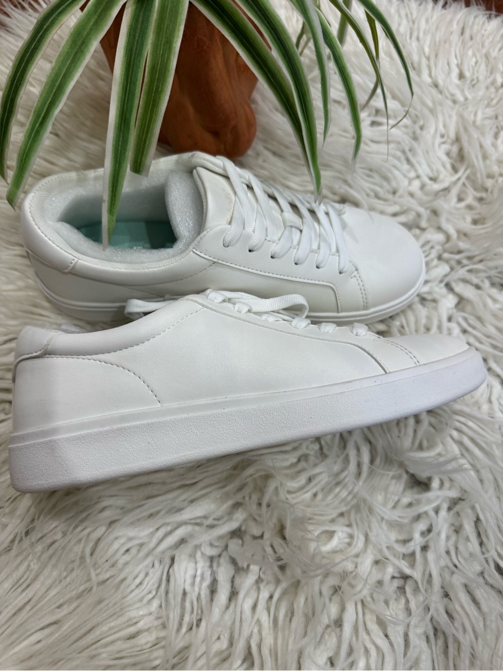 New🌿Dr. Scholl's Women's White Low-Top Lace-Up Sneakers